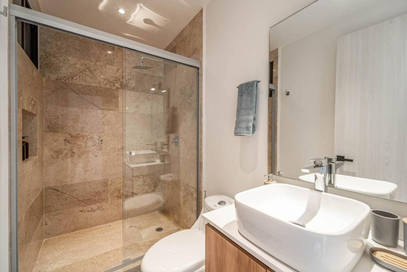 King With Balcony, Rooftop Pool In Trendy Aldea Zama Holiday home